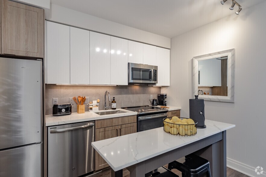 More Photos Of 320 Florida Ave NE, Washington Apartments For Lease