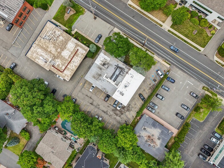 More Photos Of 616 E Palisade Ave, Englewood Cliffs Office For Sale
