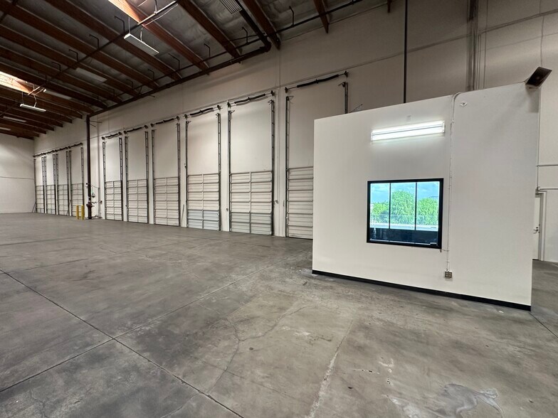 More Photos Of 1241 Old Temescal Rd, Corona Warehouse For Lease