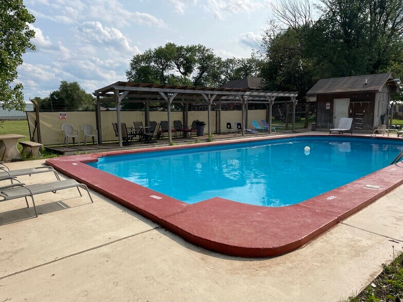 More Photos Of 900 N Burford Ave, Watonga Specialty For Sale
