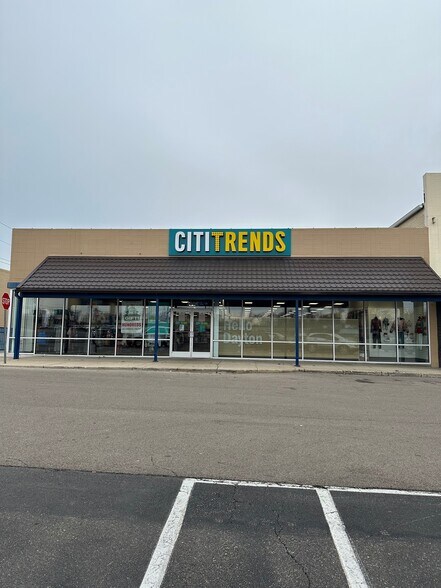 More Photos Of 3816-4000 Linden Ave, Dayton Unknown For Lease