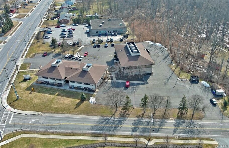 More Photos Of 1829 Maple Rd, Williamsville Medical For Lease