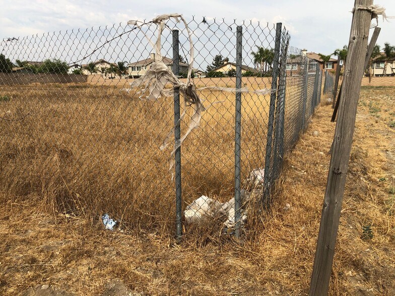 More Photos Of 7027 Cypress Ave, Fontana Land For Sale