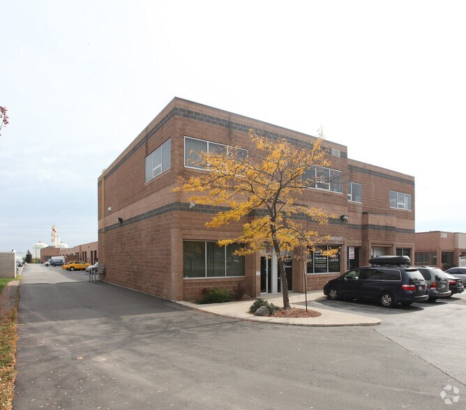 More Photos Of 2380 Wyecroft Rd, Oakville Light Manufacturing For Lease