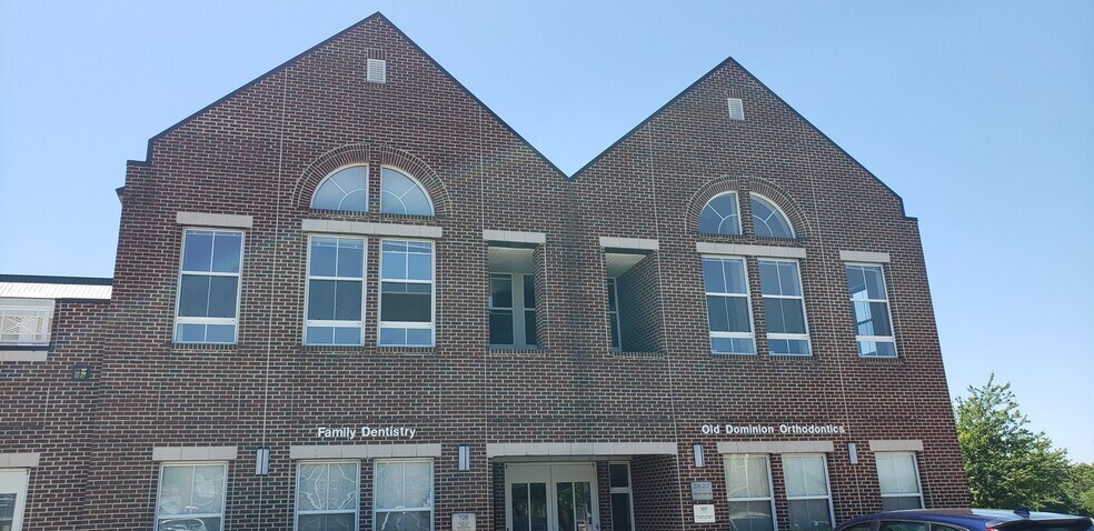 More Photos Of 21155 Whitfield Pl, Sterling Office For Sale