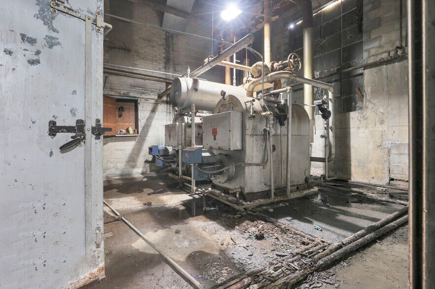 More Photos Of 435 N Elizabeth St, Lima Warehouse For Sale