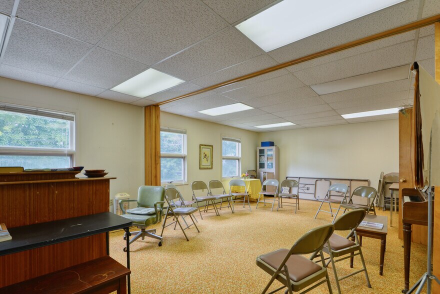 More Photos Of 1219 Second St, Radford Religious Facility For Sale