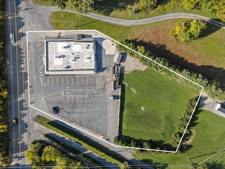 More Photos Of 232 W Moorestown Rd, Wind Gap Restaurant For Sale