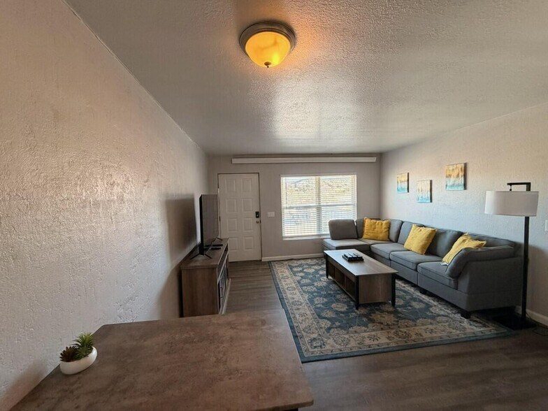 More Photos Of 722 W Jefferson St, Trinidad Apartments For Sale