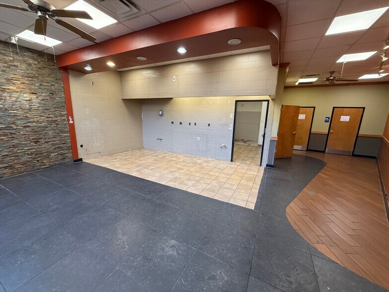 More Photos Of 3172-3174 Mt Pleasant St NW, Washington Storefront For Lease