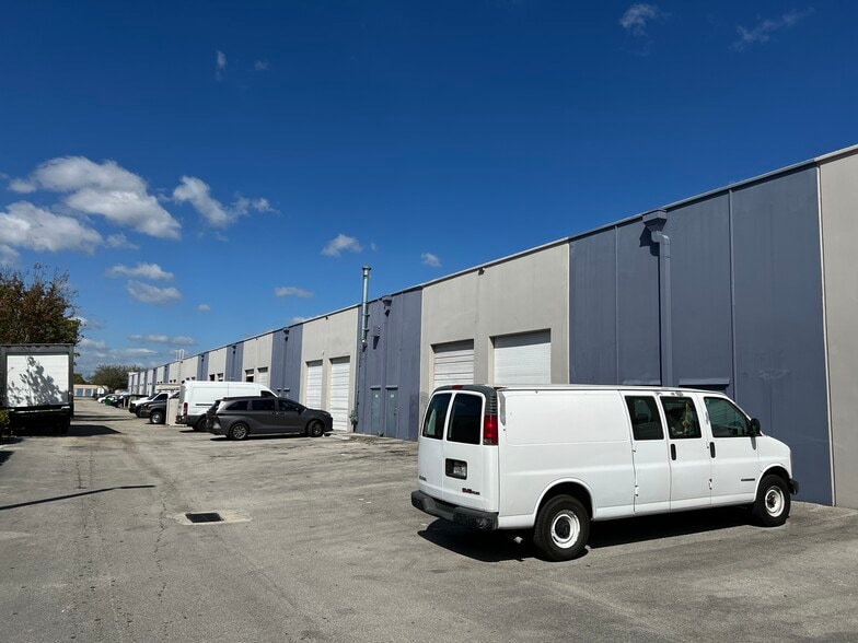 More Photos Of 4960 NW 165th St, Miami Warehouse For Sale