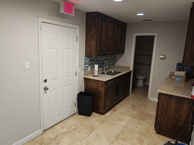 More Photos Of 7651 Davis Blvd, North Richland Hills Land For Sale