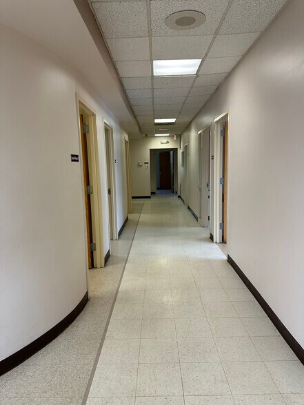 More Photos Of 961 Canal St, Syracuse Medical For Sale