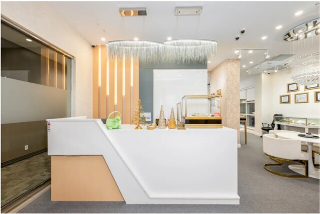 More Photos Of 179 Davie St, Vancouver Apartments For Sale