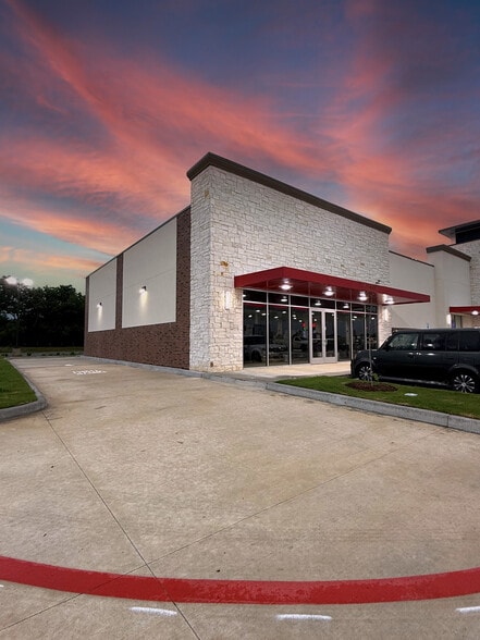 Primary Photo Of 22323 Southwest Fwy, Richmond General Retail For Lease