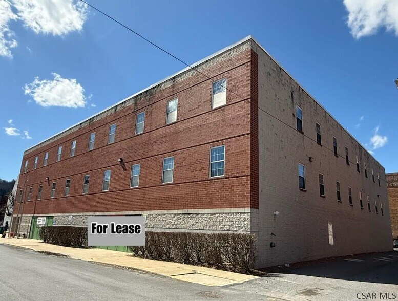 More Photos Of 625 Main St, Johnstown Office For Lease