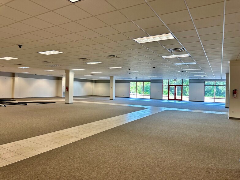 More Photos Of 1150 South Blvd, Brewton Freestanding For Sale