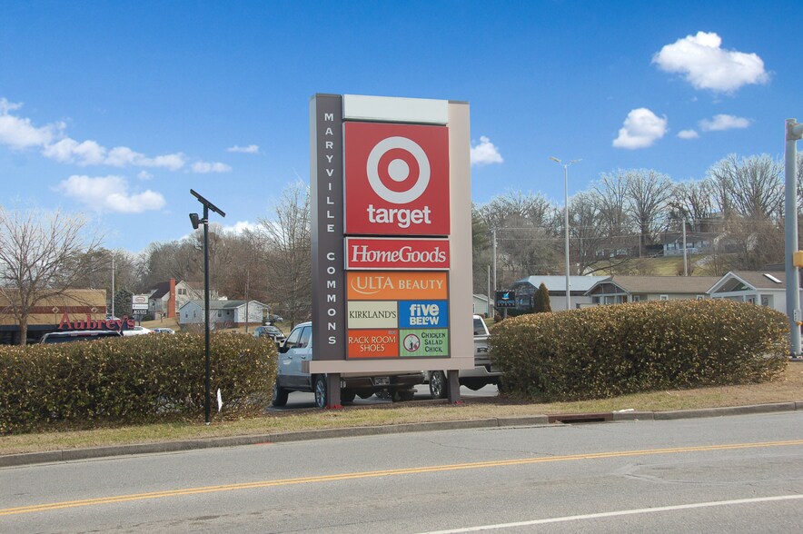 More Photos Of 750-800 Watkins Rd, Maryville Unknown For Lease