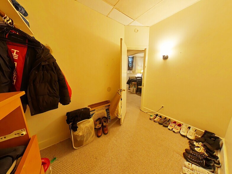 More Photos Of 202 Macdade Blvd, Collingdale Apartments For Sale