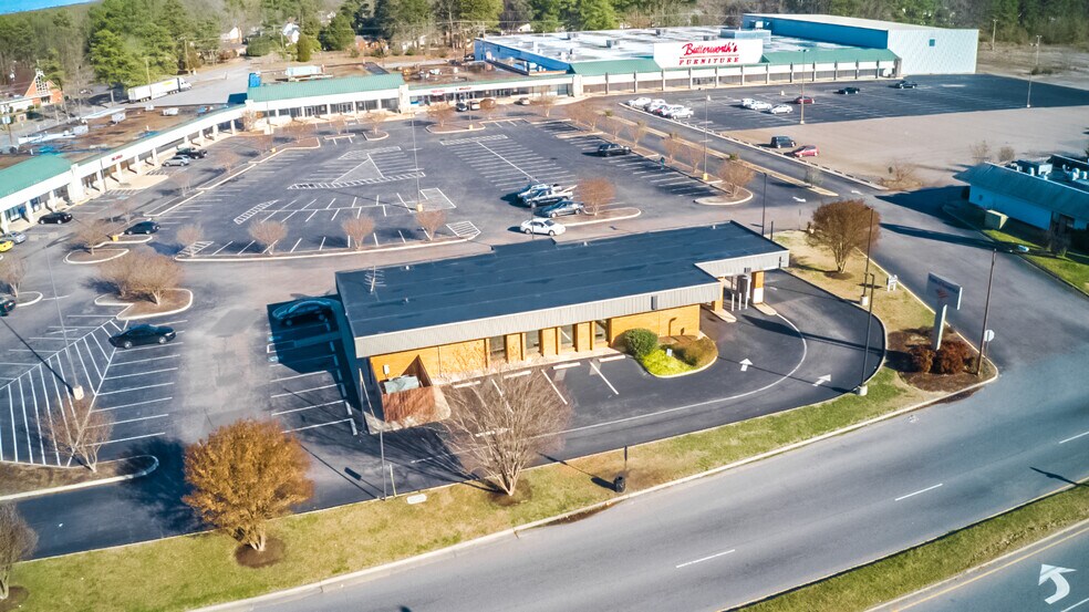 More Photos Of 1963 S Crater Rd, Petersburg Bank For Sale
