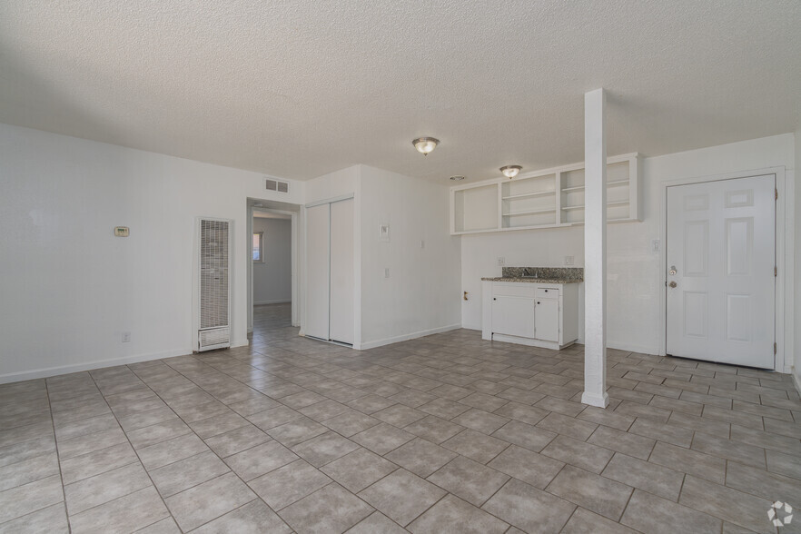 More Photos Of 695 Plaza Ave, Sacramento Apartments For Sale