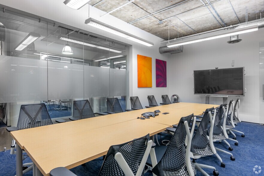 More Photos Of 500 W Overland Ave, El Paso Coworking Space