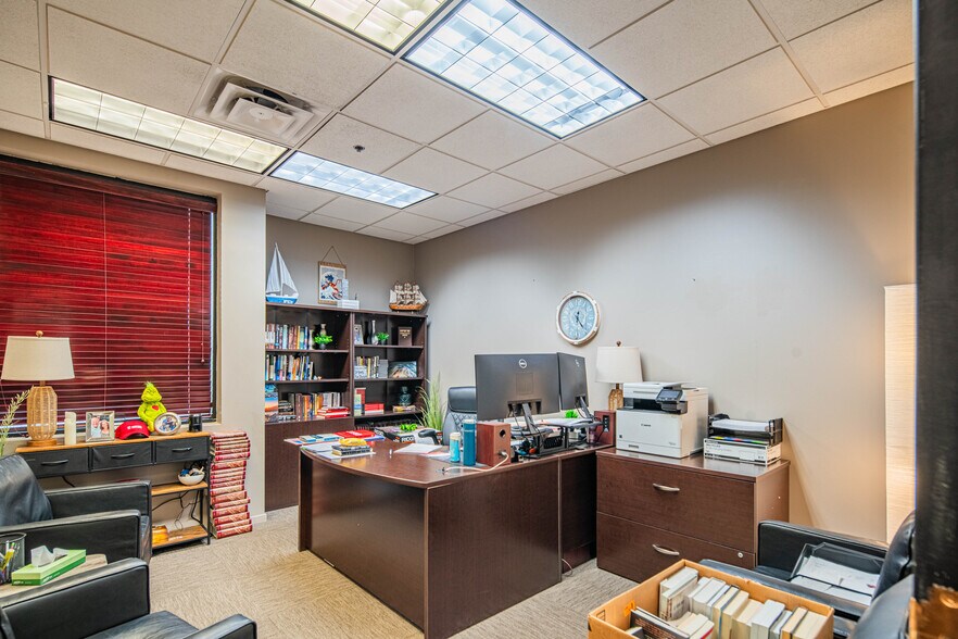 More Photos Of 12515 W Bell Rd, Surprise Office For Lease