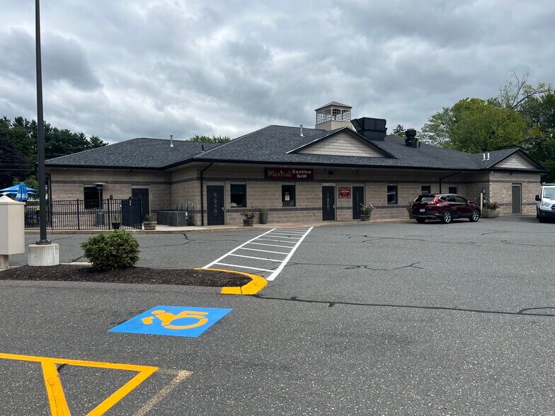 More Photos Of 915 Sullivan Ave, South Windsor Unknown For Lease