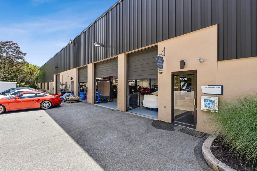 More Photos Of 904-926 Springdale Dr, Exton Warehouse For Lease