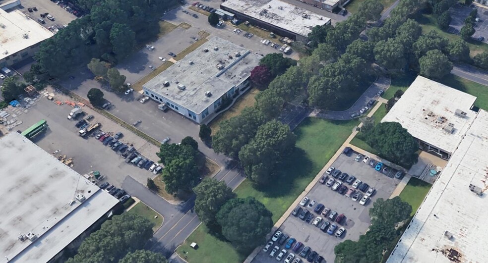 More Photos Of 145 Marcus Blvd, Hauppauge Office For Lease