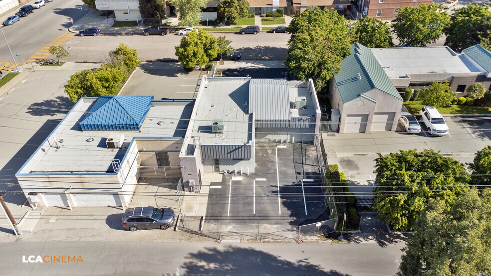 More Photos Of 2317 17th St, Bakersfield Medical For Lease