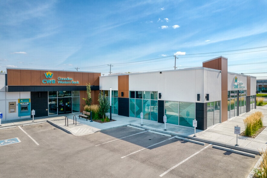 More Photos Of 324 58 Av SE, Calgary Storefront Retail Office For Lease