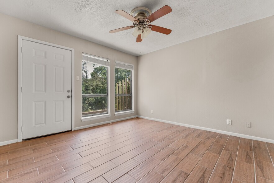 More Photos Of 2800 Stewart Dr, Waco Apartments For Sale
