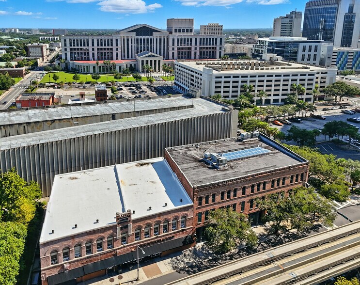 More Photos Of 501 W Bay St, Jacksonville Office For Lease