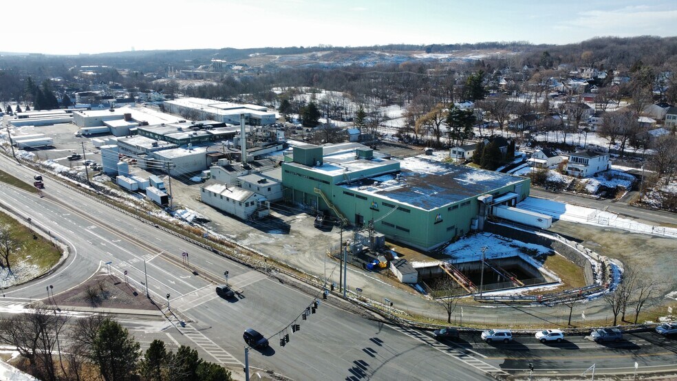 More Photos Of 400-465 Saratoga St, Cohoes Manufacturing For Sale