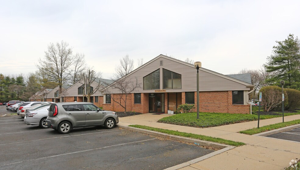More Photos Of 360 Middletown Blvd, Langhorne Medical For Lease