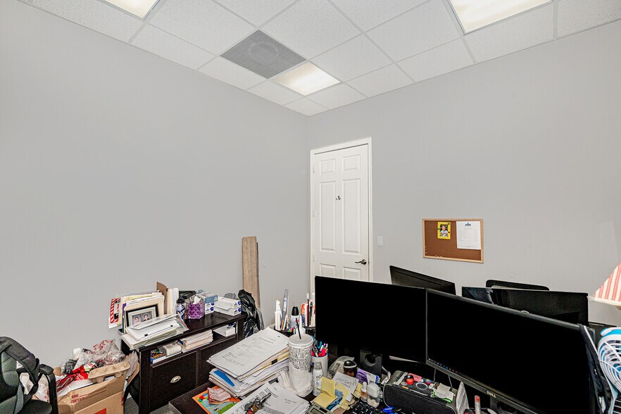 More Photos Of 7301 Wiles Rd, Coral Springs Medical For Sale
