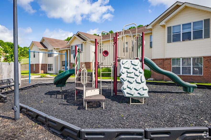 More Photos Of 100 River Rd, Lawrenceburg Apartments For Sale