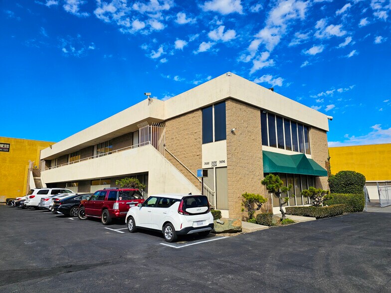Primary Photo Of 3684-3696 Midway Dr, San Diego Office For Lease