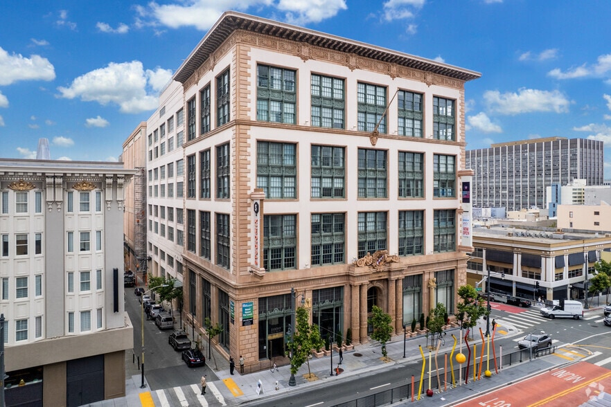 More Photos Of 1000 Van Ness Ave, San Francisco Apartments For Lease