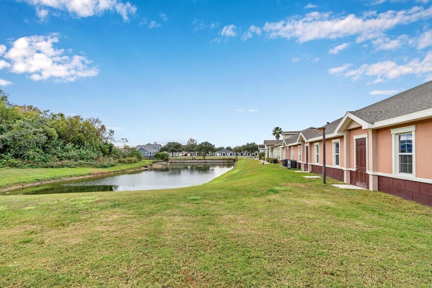 More Photos Of 1640 Lexington Green Ln, Sanford Medical For Lease