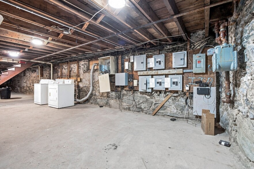 More Photos Of 32 Northeast St, Woonsocket Apartments For Sale