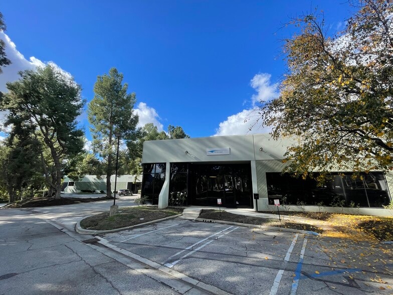 More Photos Of 31119 Via Colinas, Westlake Village Light Manufacturing For Sale