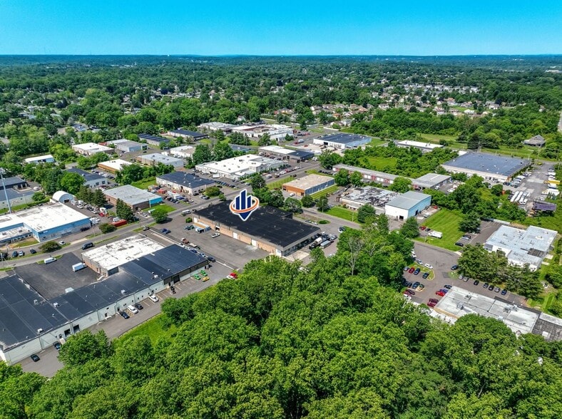 More Photos Of 109 Pike Cir, Huntingdon Valley Light Manufacturing For Sale