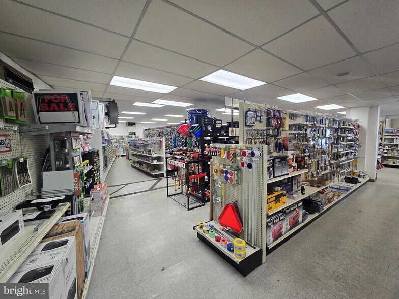 More Photos Of 50 E Grant St, Woodstown Freestanding For Sale