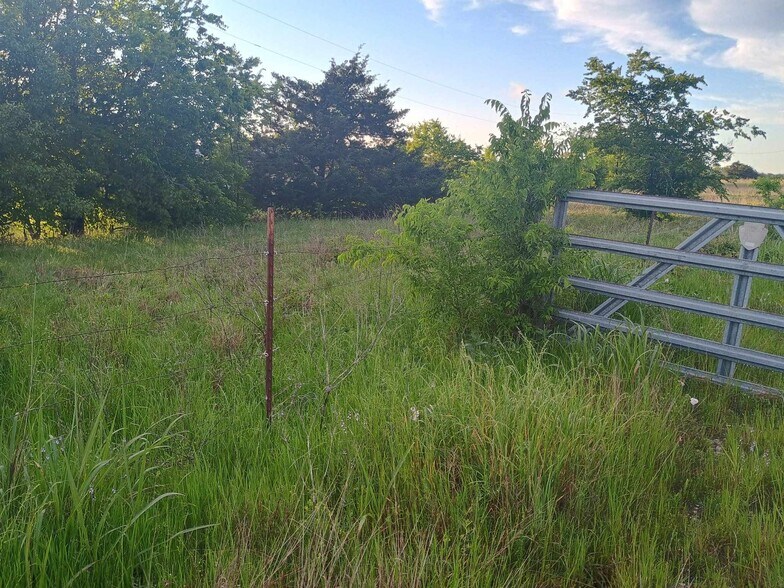 More Photos Of 5330 E Interstate 30, Campbell Land For Lease