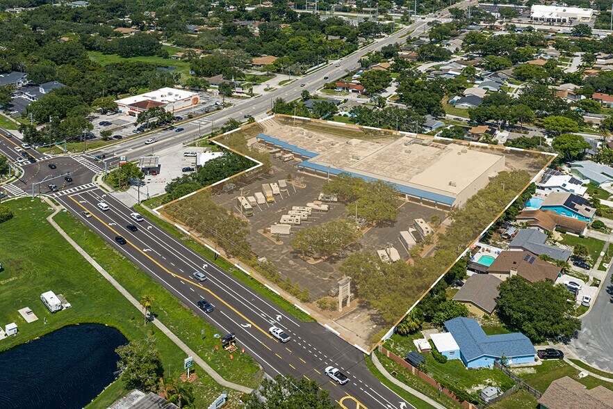 Primary Photo Of 198 US-19 ALT, Palm Harbor General Retail For Sale