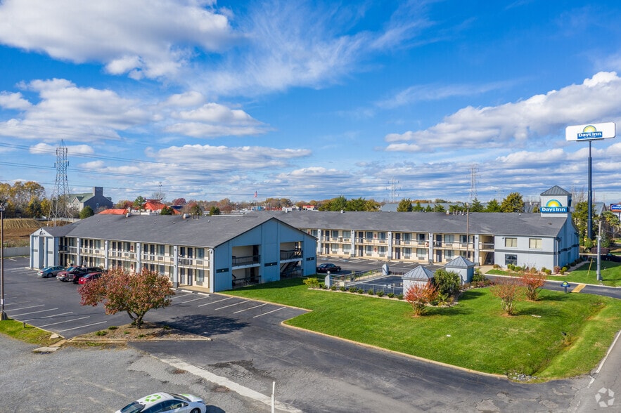 More Photos Of 875 Riverview Rd, Rock Hill Hotel For Sale