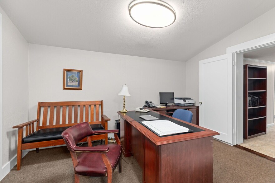 More Photos Of 5231 San Pedro Ave, San Antonio Office Residential For Sale