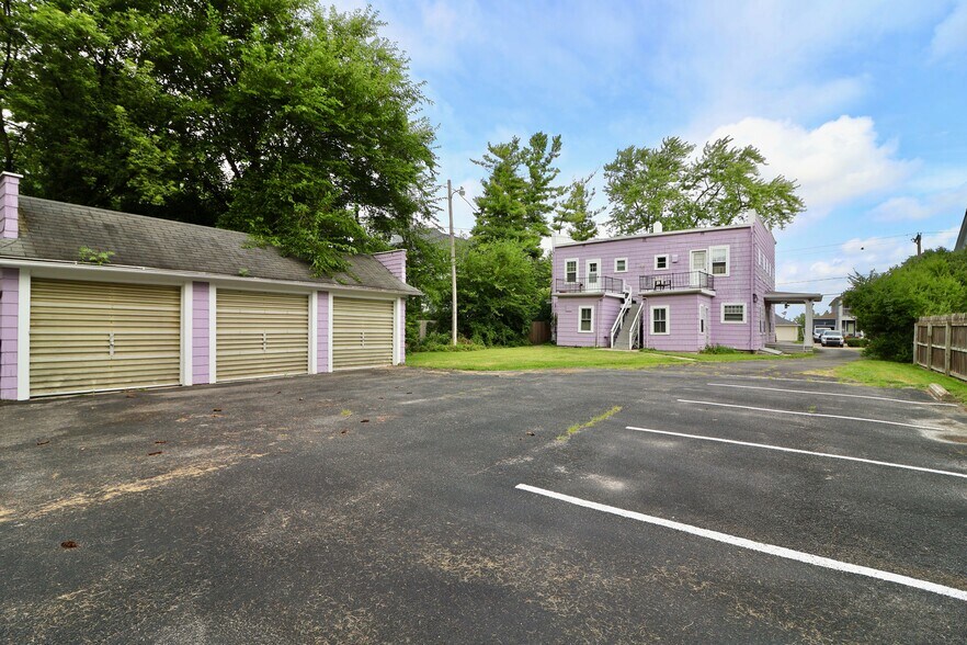 More Photos Of 140 W Front St, Perrysburg Office For Sale